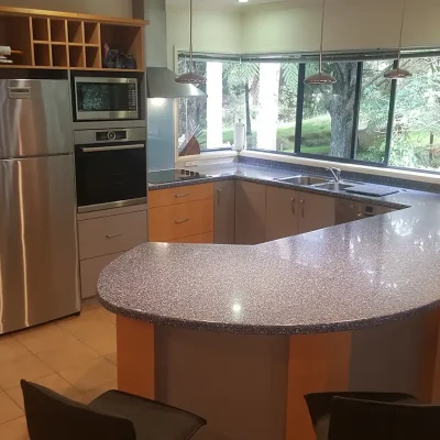 Kitchen with Breakfast Bar